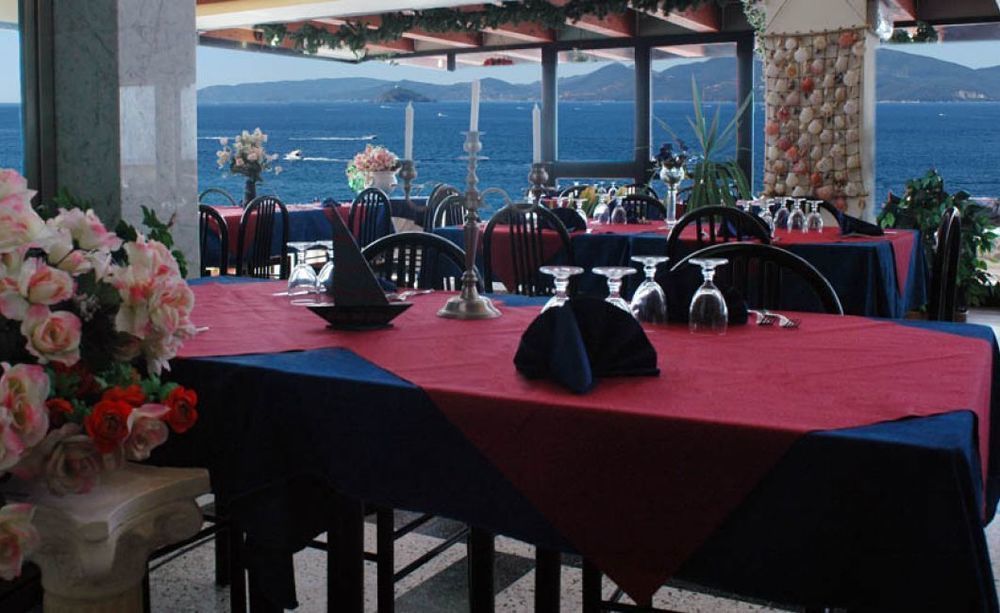 Hotel Esperia ピオンビーノ エクステリア 写真